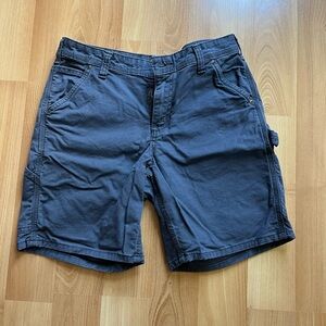Women’s Carhartt Work Shorts *Size 6*